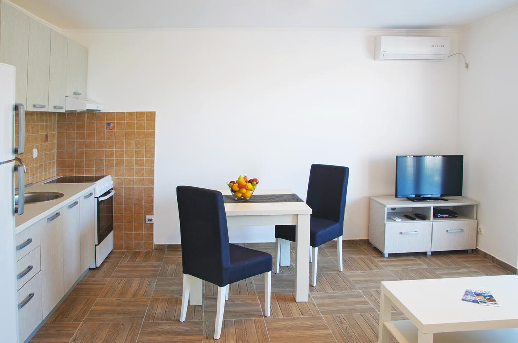 Apartmani Tivat Kaludjerovic Room photo